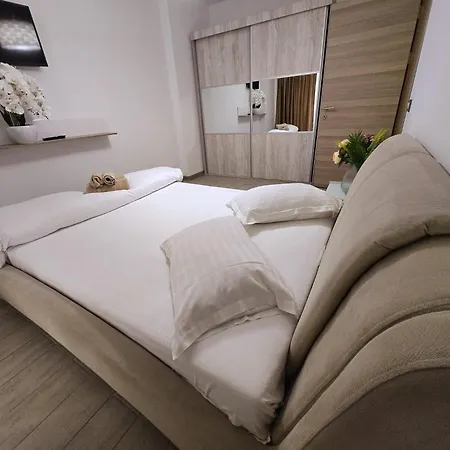 Cozy Family - Pool & Apartament