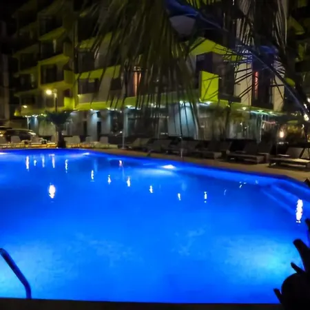 Cozy Family - Pool & Apartament Năvodari